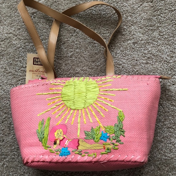Handbags - New Adorable Beach Purse Fully Lined &  with Zipper NWT